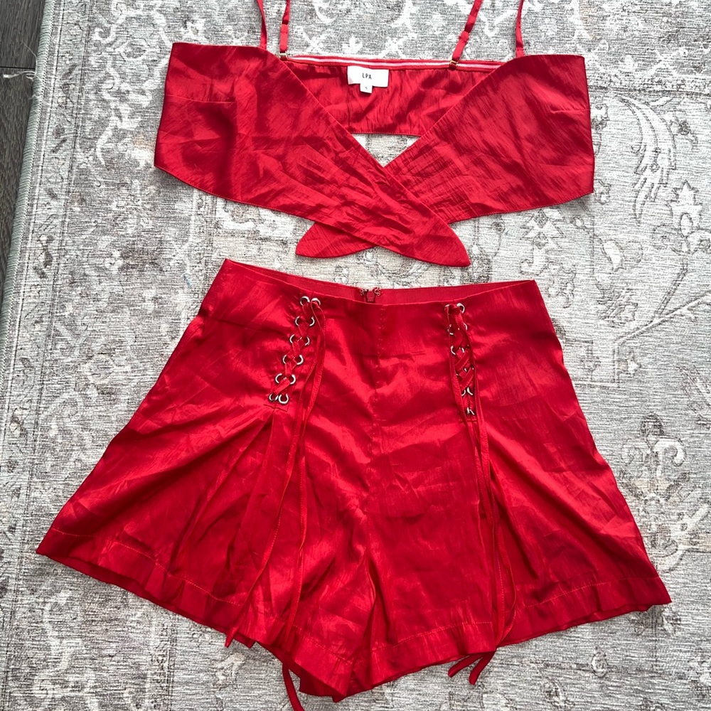LPA red short set